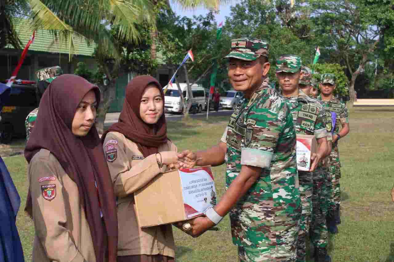 Korem 043/Gatam Gelar Bhaksos Dalam Rangka Menyambut HUT RI Ke-78 Tahun 2023 Korem 043/Gatam Gelar Bhaksos Dalam Rangka Menyambut HUT RI Ke-78 Tahun 2023
