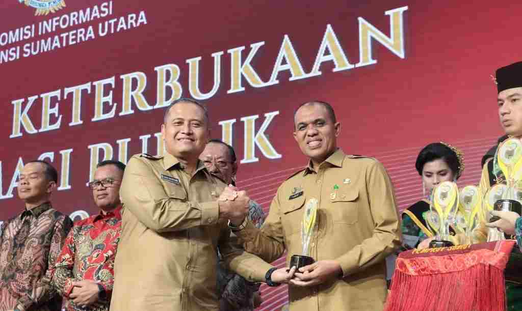 Sergai Raih Predikat Badan Publik Informatif Tiga Kali Berturut dari Komisi Informasi Sergai Raih Predikat Badan Publik Informatif Tiga Kali Berturut dari Komisi Informasi