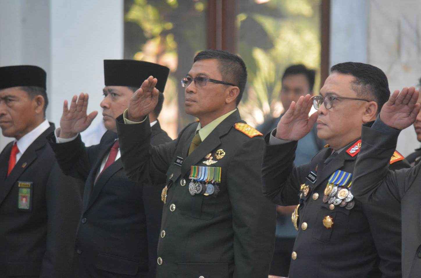 Danrem Bersama Forkopimda Lampung Hadiri Upacara Memperingati HUT Proklamasi RI Ke-78 Danrem Bersama Forkopimda Lampung Hadiri Upacara Memperingati HUT Proklamasi RI Ke-78