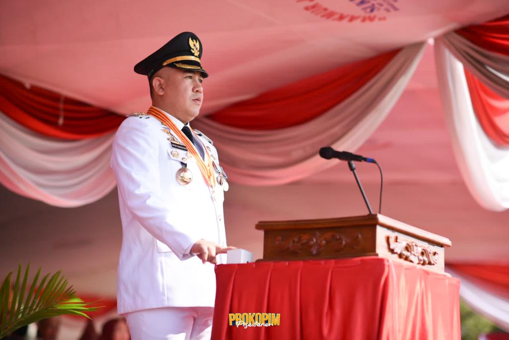 Dendi Ramadhona Pimpin Upacara HUT Kemerdekaan RI ke-78 Dendi Ramadhona Pimpin Upacara HUT Kemerdekaan RI ke-78