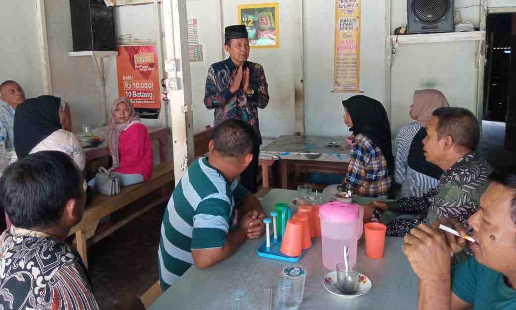 H Yuhastihar Temu Ramah Bersama Tokoh Masyarakat Kampung Padang H Yuhastihar Temu Ramah Bersama Tokoh Masyarakat Kampung Padang