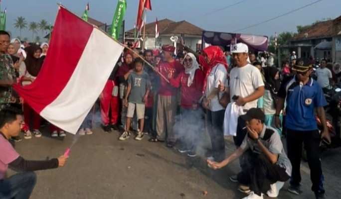 Puncak Rangkaian Lomba HUT Ke-78, Kades Gedong Tataan & Anggota DPRD Pesawaran Lepas Peserta JJS Puncak Rangkaian Lomba HUT Ke-78, Kades Gedong Tataan & Anggota DPRD Pesawaran Lepas Peserta JJS