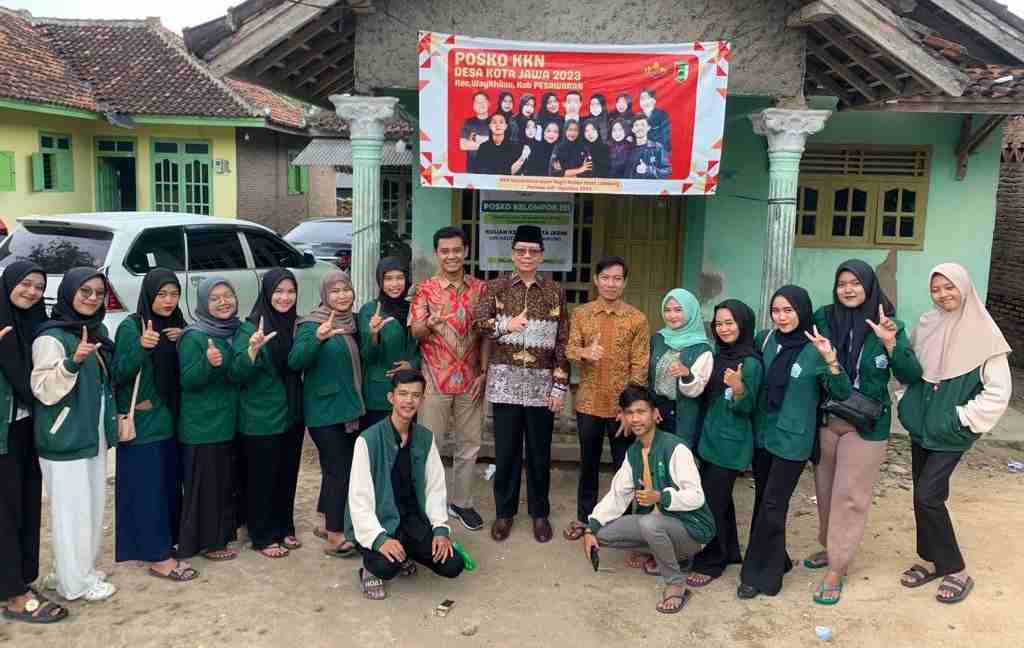 Rektor Ingatkan Mahasiswa Tentang Nilai Pengabdian Rektor Ingatkan Mahasiswa Tentang Nilai Pengabdian