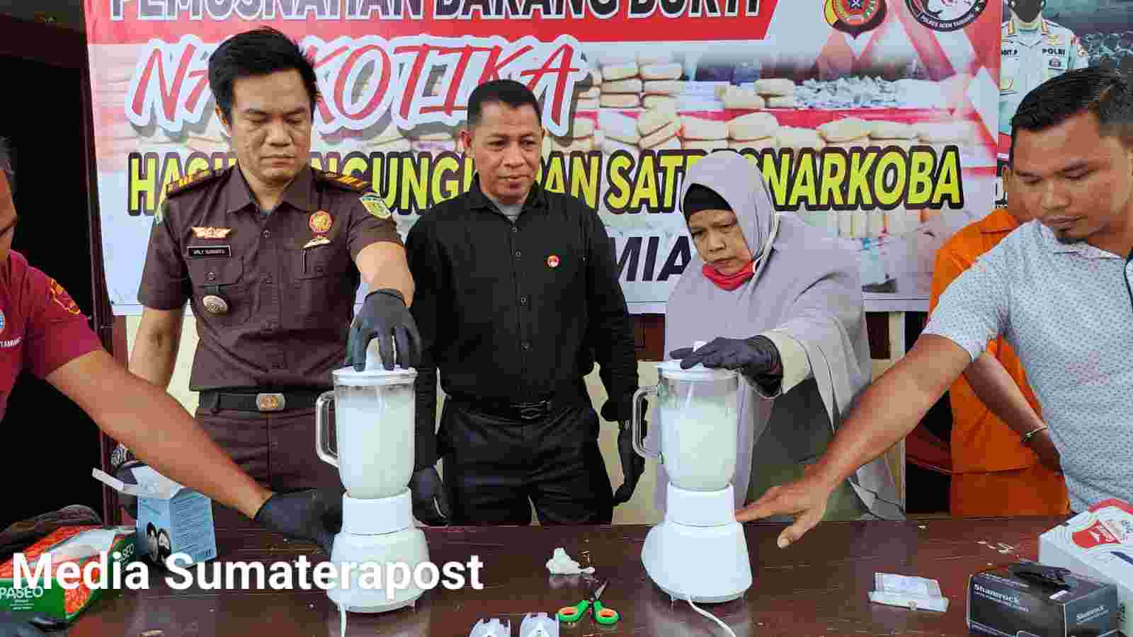 Satresnarkoba Polres Aceh Tamiang Musnahkan Barang Bukti Jenis Sabu Satresnarkoba Polres Aceh Tamiang Musnahkan Barang Bukti Jenis Sabu