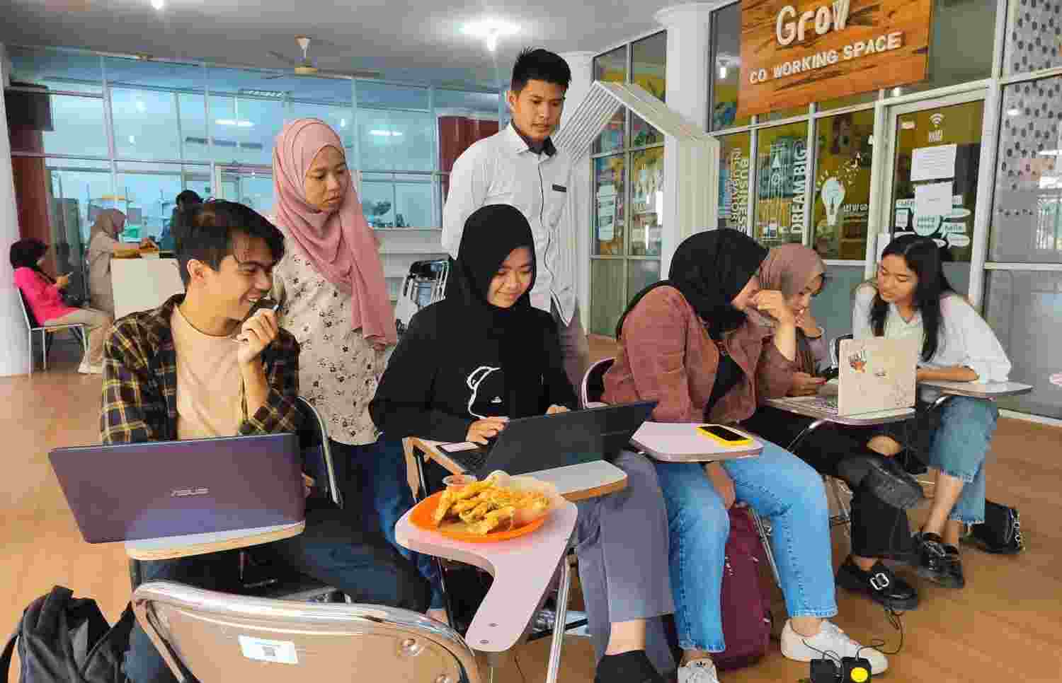 Untuk Mencapai Target Usaha, Kepala UPT ICCA IIB Darmajaya Berikan Pelatihan Tenant P2MW Untuk Mencapai Target Usaha, Kepala UPT ICCA IIB Darmajaya Berikan Pelatihan Tenant P2MW