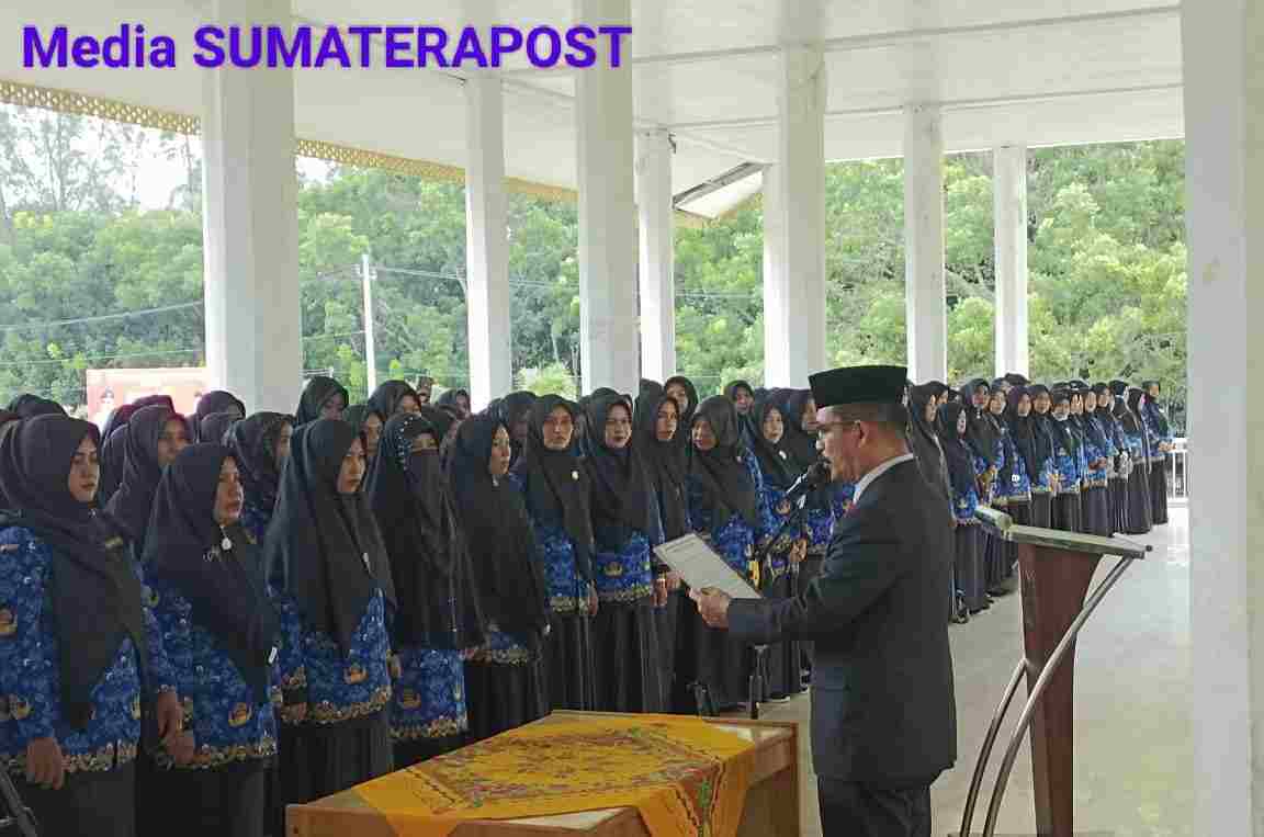 Pj Bupati Dr.Drs Meuarah Budiman Melantik Pegawai Negri Sipil PPPK Pj Bupati Dr.Drs Meuarah Budiman Melantik Pegawai Negri Sipil PPPK