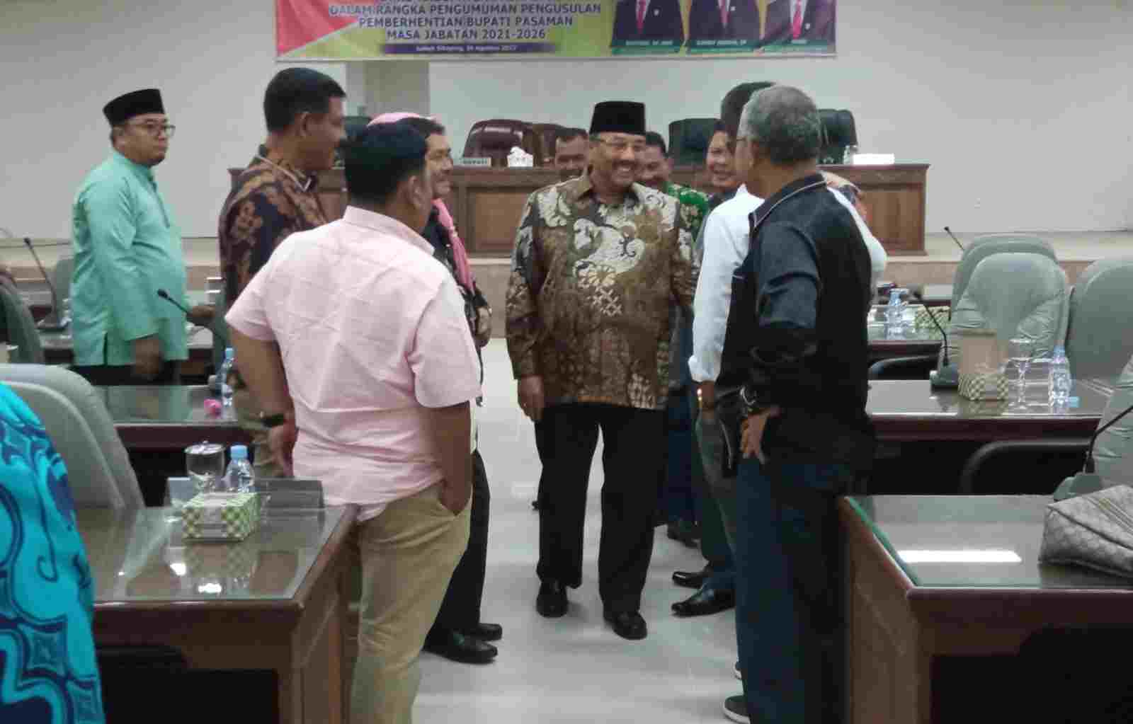 Terjawab Sudah, DPRD Pasaman Beberkan Penyebab Bupati Mundur Terjawab Sudah, DPRD Pasaman Beberkan Penyebab Bupati Mundur
