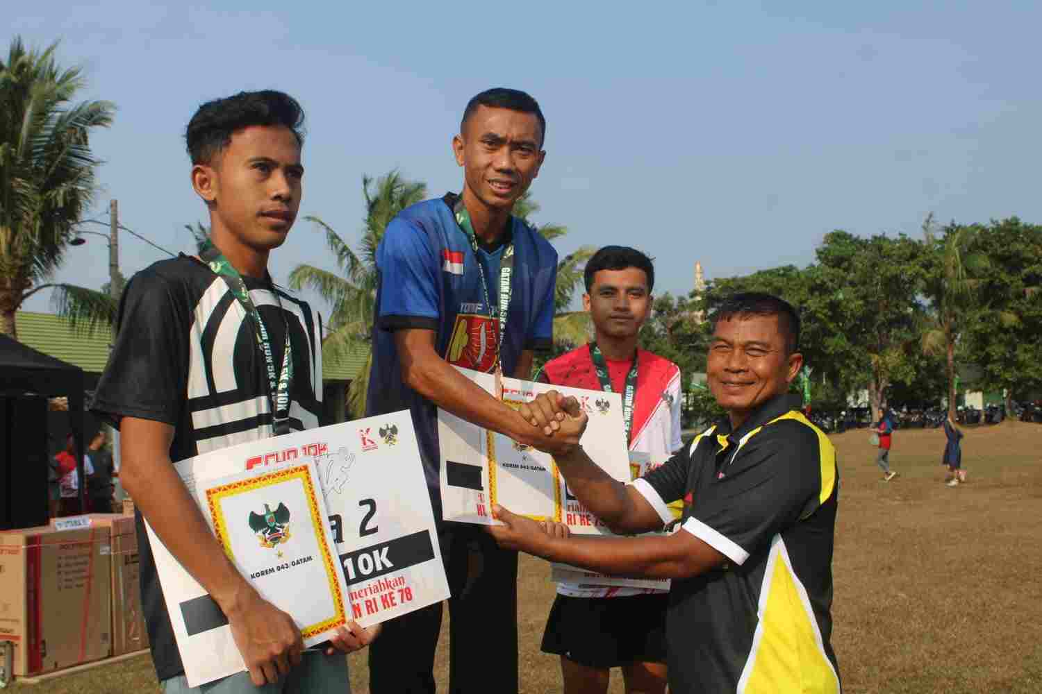 Danrem 043/Gatam Lepas Peserta Lomba Gatam Run 5 K dan 10 K Danrem 043/Gatam Lepas Peserta Lomba Gatam Run 5 K dan 10 K