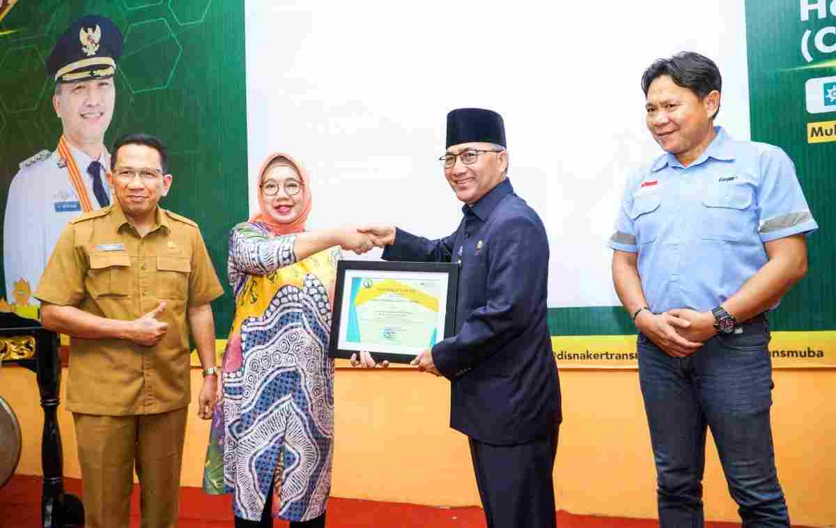 Pemkab Muba Buka Pelatihan dan Penempatan Tenaga Pemanen Bersertifikasi BNSP Pemkab Muba Buka Pelatihan dan Penempatan Tenaga Pemanen Bersertifikasi BNSP
