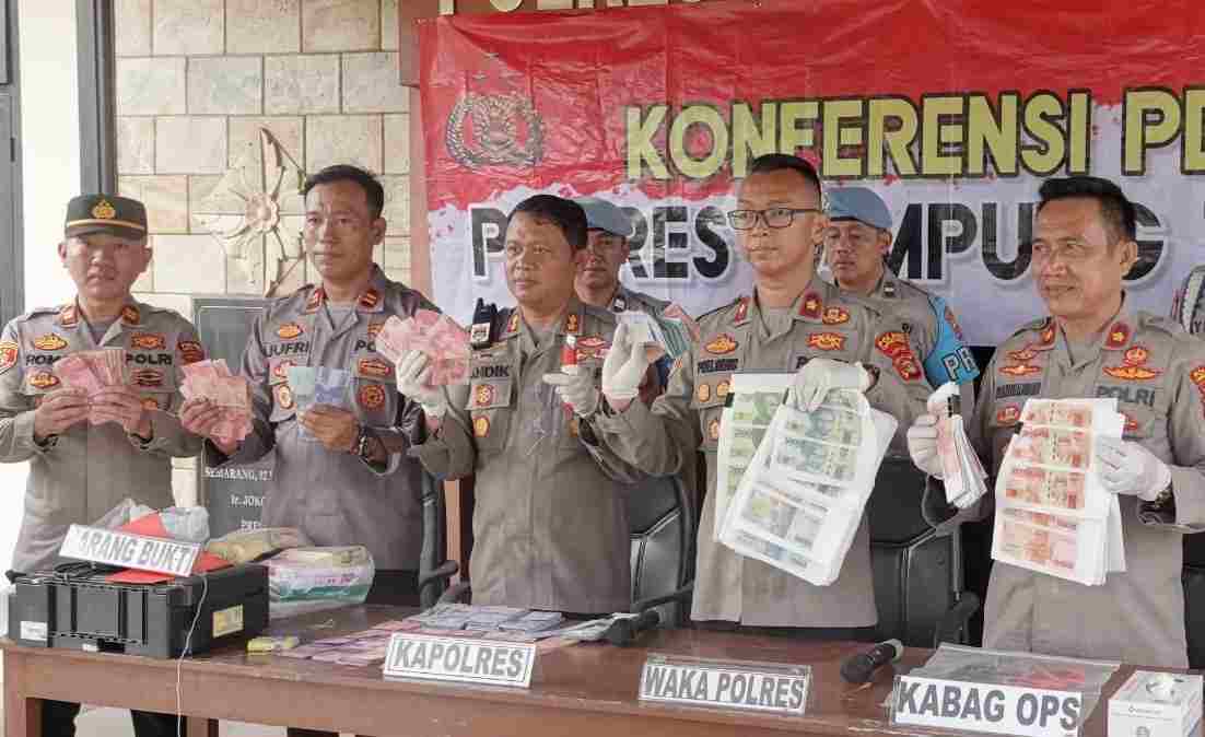 Konferensi Pers, Terkait Pencetak dan Pengedar Uang Palsu Konferensi Pers, Terkait Pencetak dan Pengedar Uang Palsu