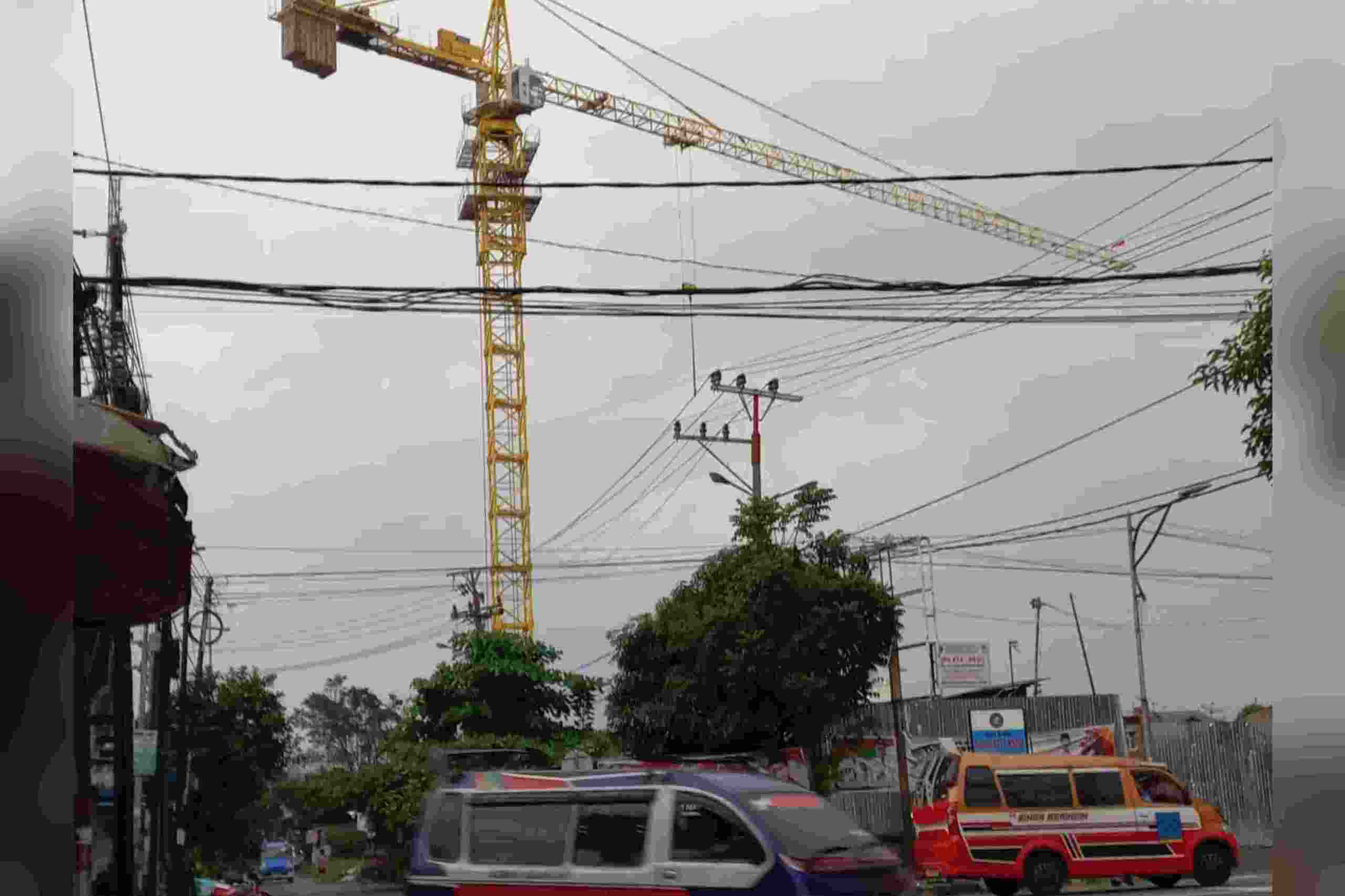 Legalitas Operator Alat Berat Yang Beroperasi Di Eks Gedung Olah Raga Perlu Dipertanyakan Legalitas Operator Alat Berat Yang Beroperasi Di Eks Gedung Olah Raga Perlu Dipertanyakan