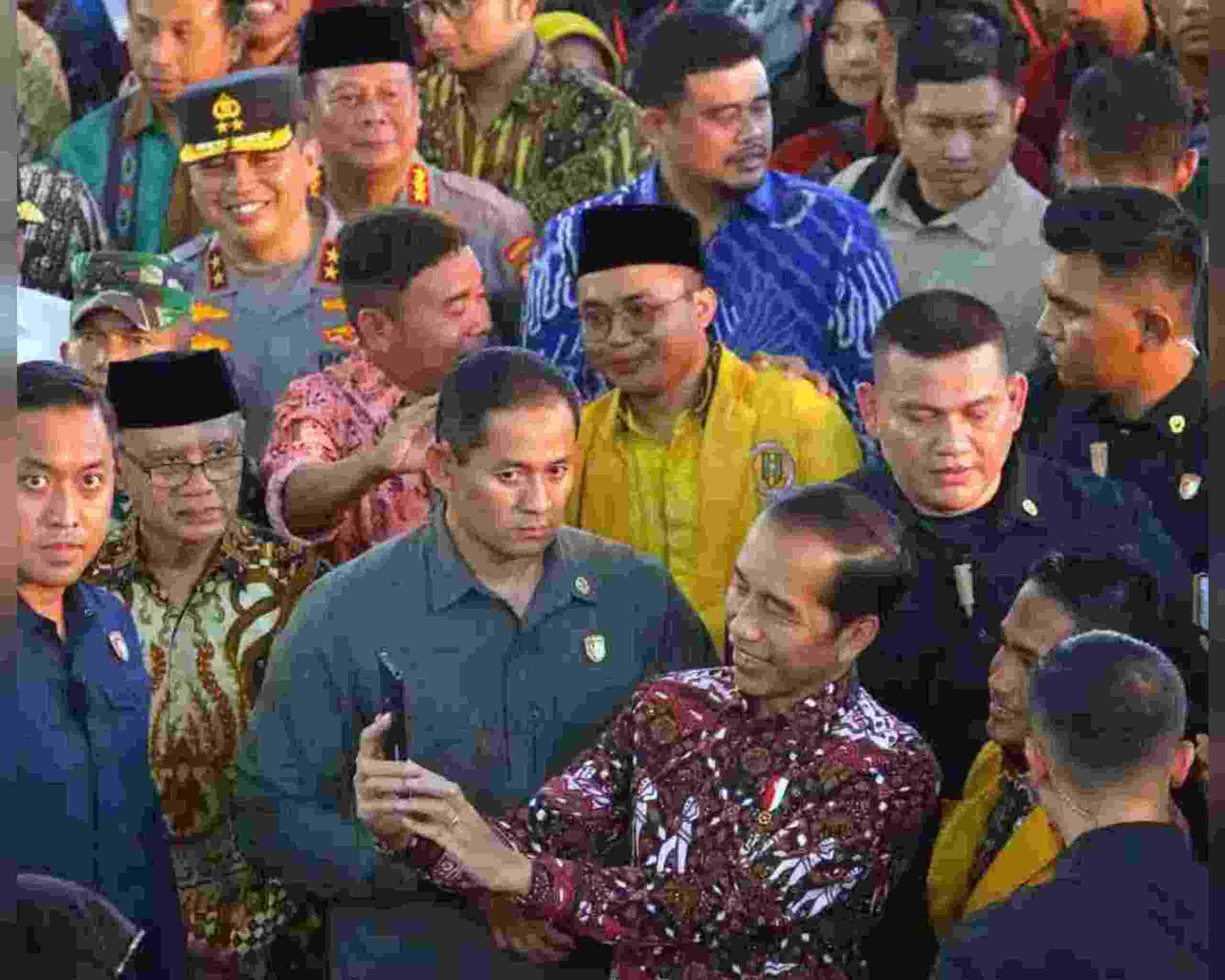 Kapolda Bersama Gubernur dan Pangdam Dampingi Presiden Jokowi Kunker di Sumut Kapolda Bersama Gubernur dan Pangdam Dampingi Presiden Jokowi Kunker di Sumut