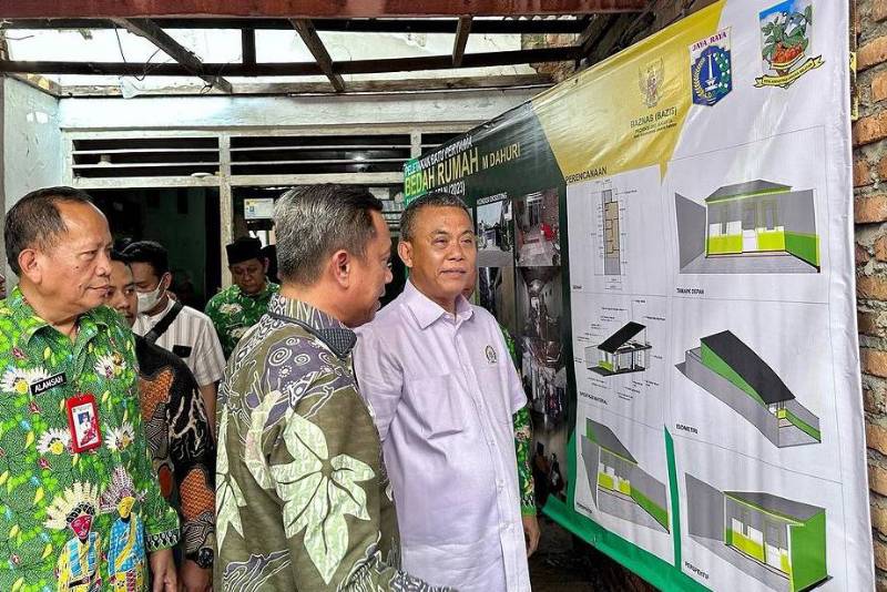 Ketua DPRD DKI Jakarta Selatan Apresiasi Program Bedah Rumah Baznas Bazis Jaksel Ketua DPRD DKI Jakarta Selatan Apresiasi Program Bedah Rumah Baznas Bazis Jaksel