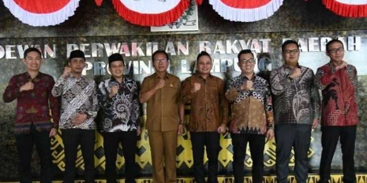 Ketua DPRD Mingrum Gumay Terima Kunjungan Bawaslu Provinsi Lampung Ketua DPRD Mingrum Gumay Terima Kunjungan Bawaslu Provinsi Lampung