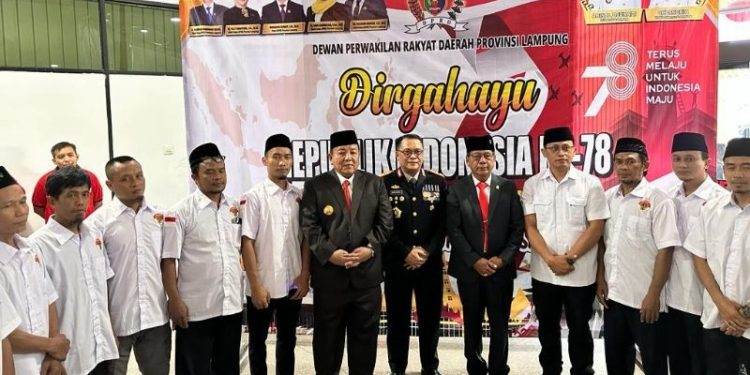 Mingrum Gumay Beri Apresiasi Mantan Napiter di Sidang Paripurna Istimewa Mingrum Gumay Beri Apresiasi Mantan Napiter di Sidang Paripurna Istimewa