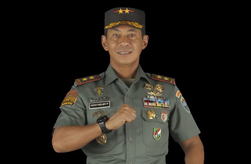 Mayjen TNI Novi Helmy Prasetya Berikan Perintah Operasi Pengamanan Kunker Wakil Presiden RI Mayjen TNI Novi Helmy Prasetya Berikan Perintah Operasi Pengamanan Kunker Wakil Presiden RI