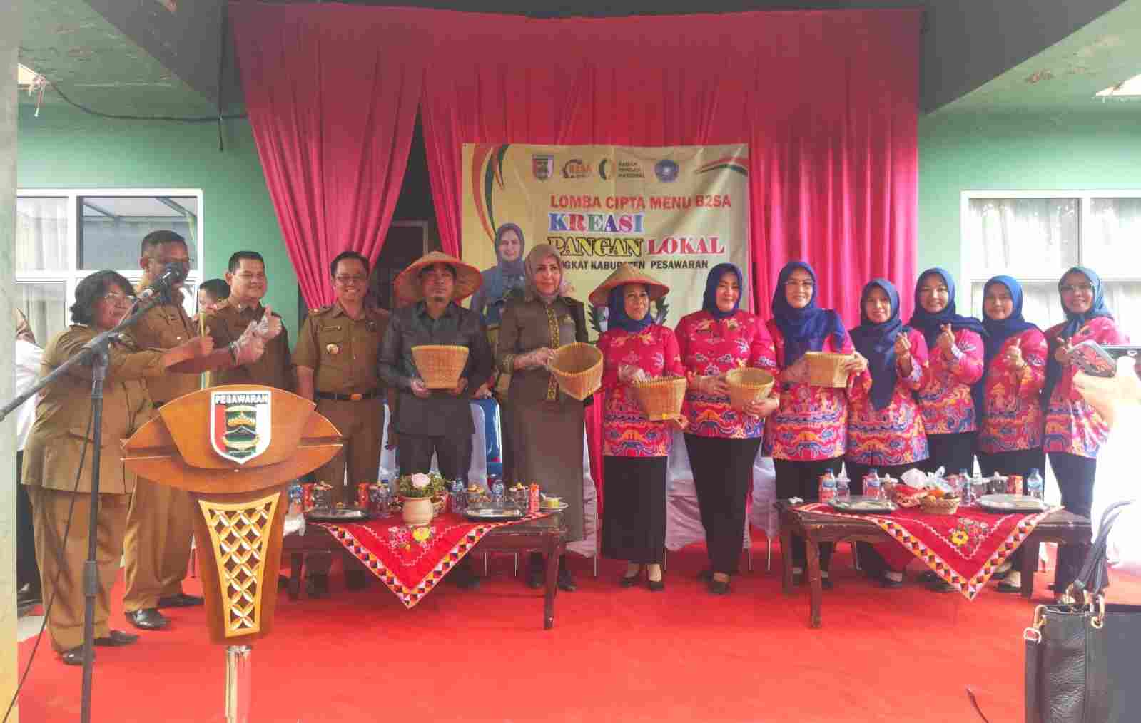 Lomba Cipta Menu B2SA Dinas Ketahanan Pangan Sajikan OPL, Evi Susina Beri Apresiasi Lomba Cipta Menu B2SA Dinas Ketahanan Pangan Sajikan OPL, Evi Susina Beri Apresiasi