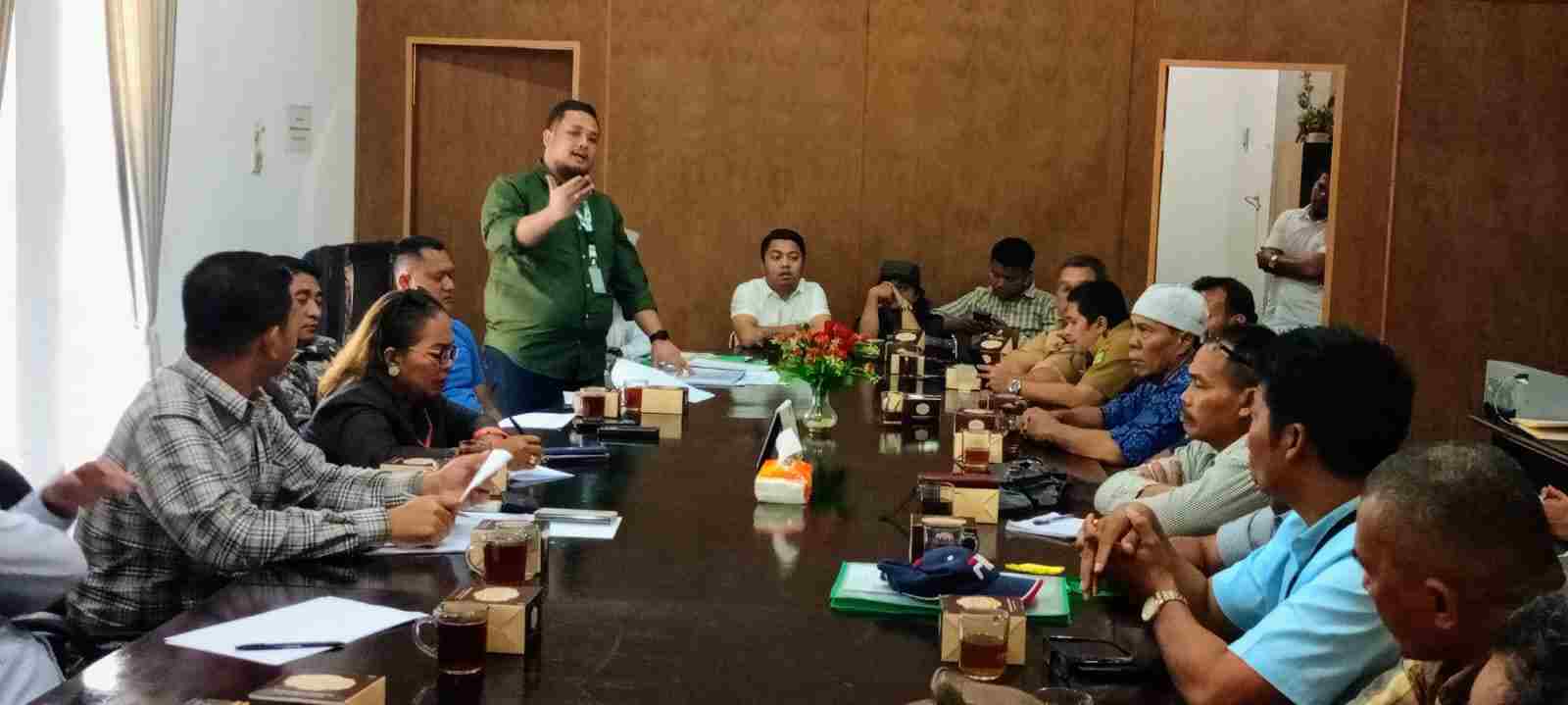 Rapat DPRD Bahas Perselisihan Pensiunan, PT. Cinta Raja: Akan Dirapatkan Bersama Pemegang Saham Rapat DPRD Bahas Perselisihan Pensiunan, PT. Cinta Raja: Akan Dirapatkan Bersama Pemegang Saham