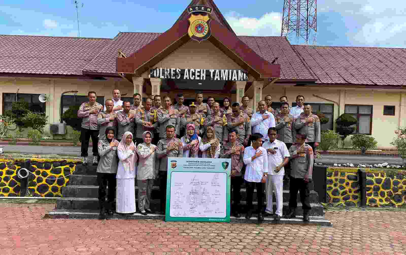 Polres Aceh Tamiang Penanda Tanganan Mendukung Akreditasi FKTP Polres Aceh Tamiang Penanda Tanganan Mendukung Akreditasi FKTP