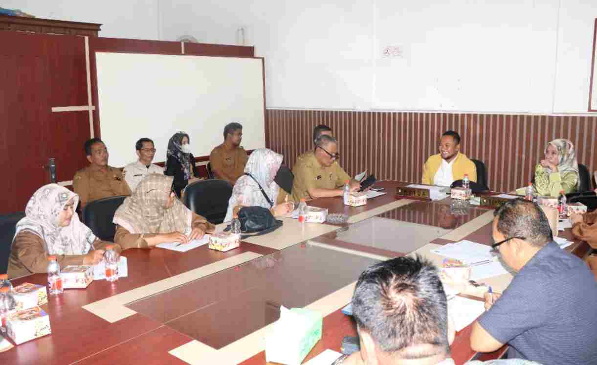 TAPD Bersama Banggar DPRD Asahan Gelar Rapat Expose Penyampaian R-KUPA dan R-PPAS TA 2023 TAPD Bersama Banggar DPRD Asahan Gelar Rapat Expose Penyampaian R-KUPA dan R-PPAS TA 2023