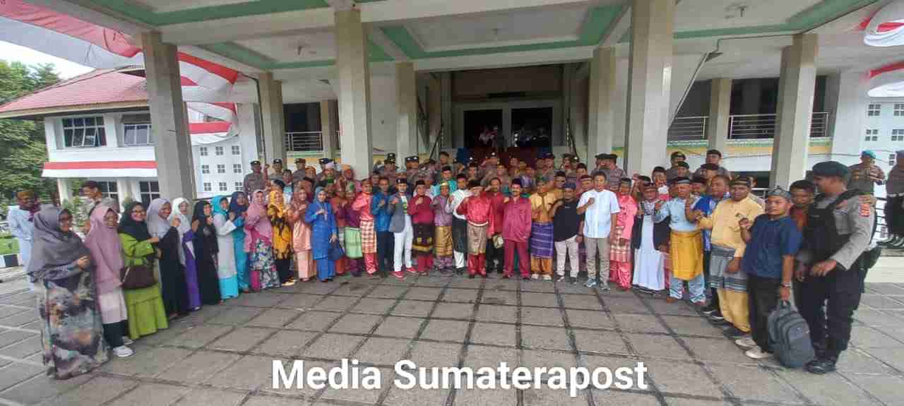 Masyarakat Melayu Bersama DPRK Aceh Tamiang Dukung Terhadap Rumpun Melayu Terkait Rempang Masyarakat Melayu Bersama DPRK Aceh Tamiang Dukung Terhadap Rumpun Melayu Terkait Rempang