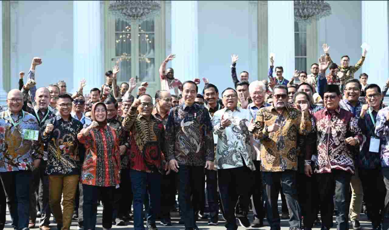 PWI Kawal Berita Berkualitas dan Berimbang, Jokowi: Wartawan Patuhi Kode Etik PWI Kawal Berita Berkualitas dan Berimbang, Jokowi: Wartawan Patuhi Kode Etik