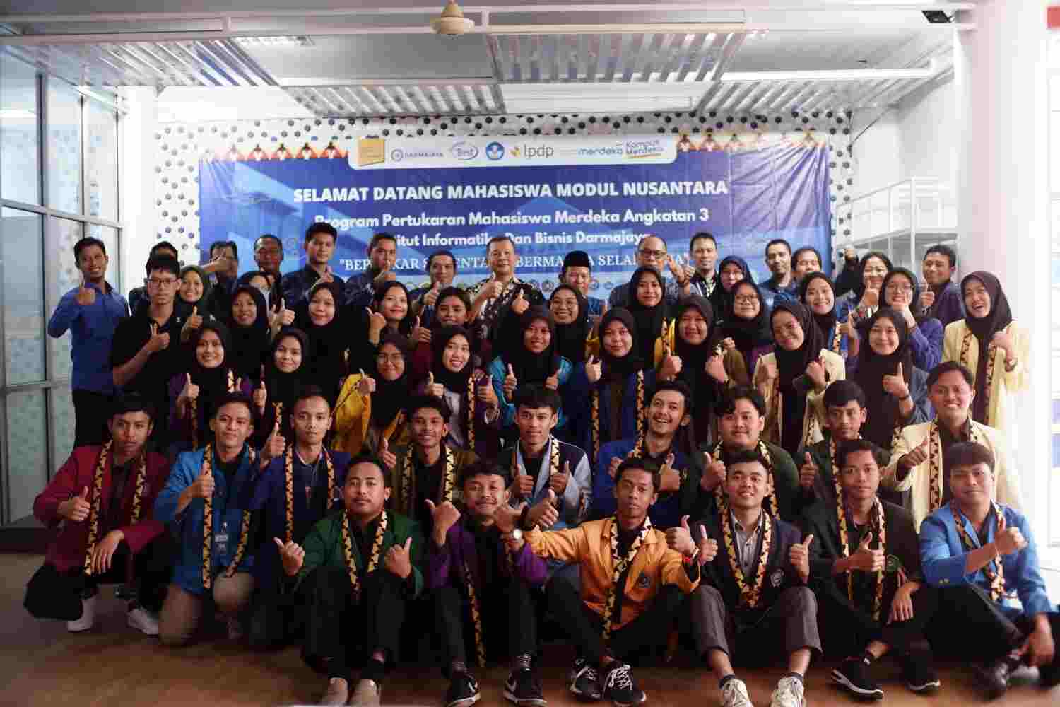 Sambut 34 Mahasiswa PMM 3, Ini Pesan Wakil Rektor 1 IIB Darmajaya Sambut 34 Mahasiswa PMM 3, Ini Pesan Wakil Rektor 1 IIB Darmajaya