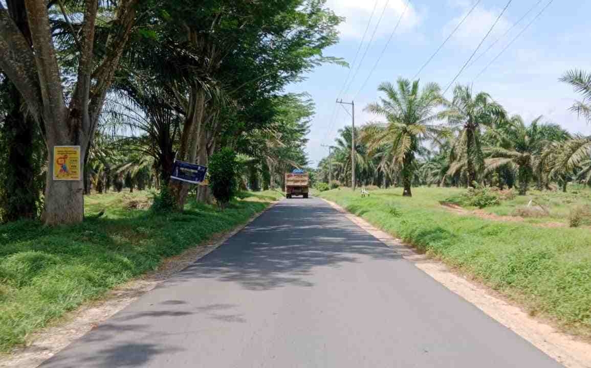 Warga Simpang Empat Ucapkan Terimakasih Kepada Bupati Sergai Atas Peningkatan Jalan Aspal Hotmix Warga Simpang Empat Ucapkan Terimakasih Kepada Bupati Sergai Atas Peningkatan Jalan Aspal Hotmix