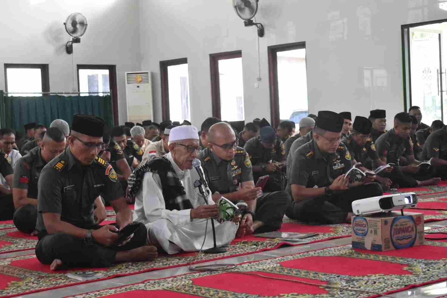 Jelang HUT Ke-78 TNI Tahun 2023, Korem 043/Gatam Gelar Do’a Bersama Jelang HUT Ke-78 TNI Tahun 2023, Korem 043/Gatam Gelar Do’a Bersama