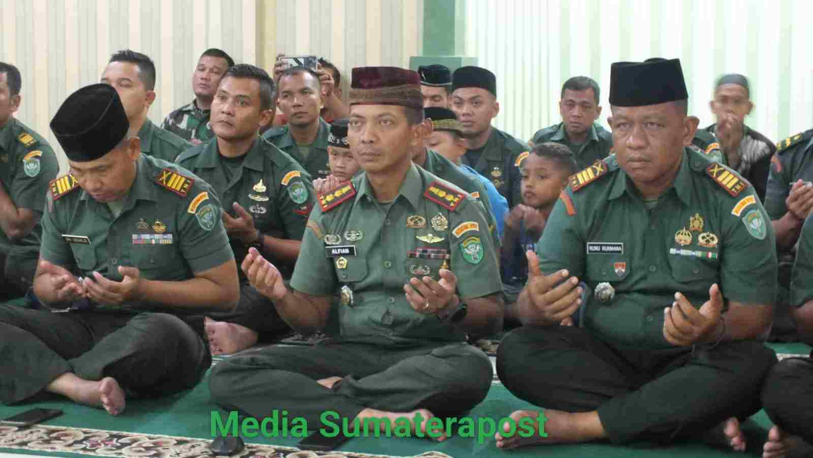 Kodim 0117/Aceh Tamiang Laksanakan Doa Bersama Menjelang HUT TNI ke-78 Kodim 0117/Aceh Tamiang Laksanakan Doa Bersama Menjelang HUT TNI ke-78
