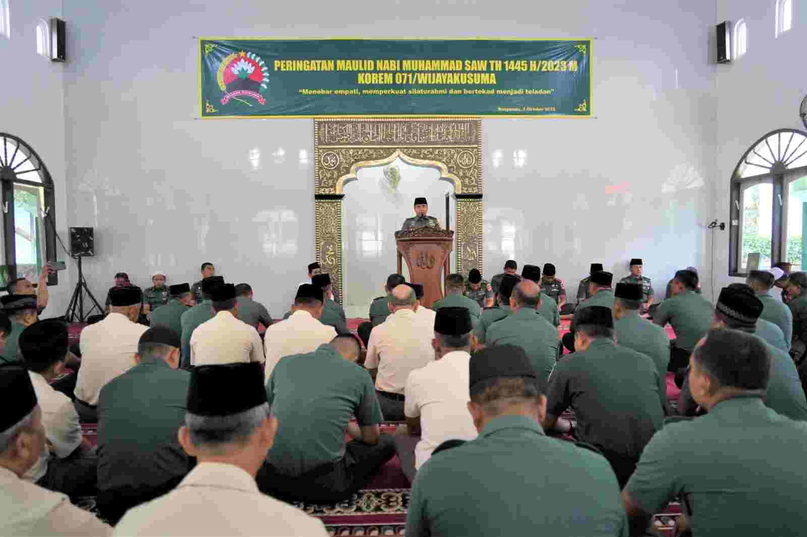 Korem Wijayakusuma Peringati Maulid Nabi Muhammad SAW Korem Wijayakusuma Peringati Maulid Nabi Muhammad SAW
