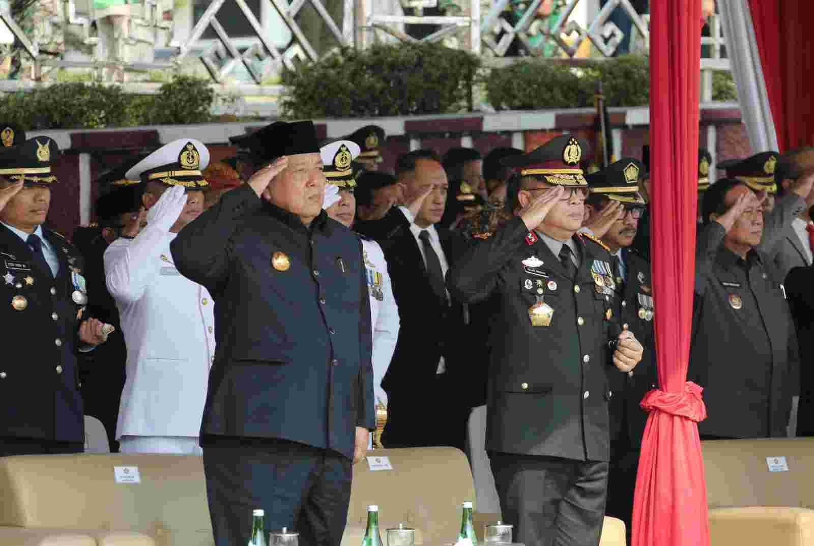 Gubernur Lampung dan Jajaran Forkopimda Ikuti Upacara Peringatan HUT TNI ke-78 Gubernur Lampung dan Jajaran Forkopimda Ikuti Upacara Peringatan HUT TNI ke-78