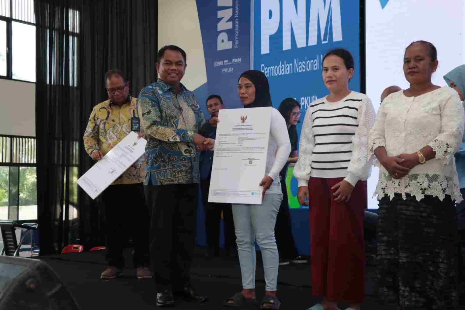 Bupati Sergai Apresiasi Dukungan PT. PNM untuk Pengembangan UMKM Bupati Sergai Apresiasi Dukungan PT. PNM untuk Pengembangan UMKM