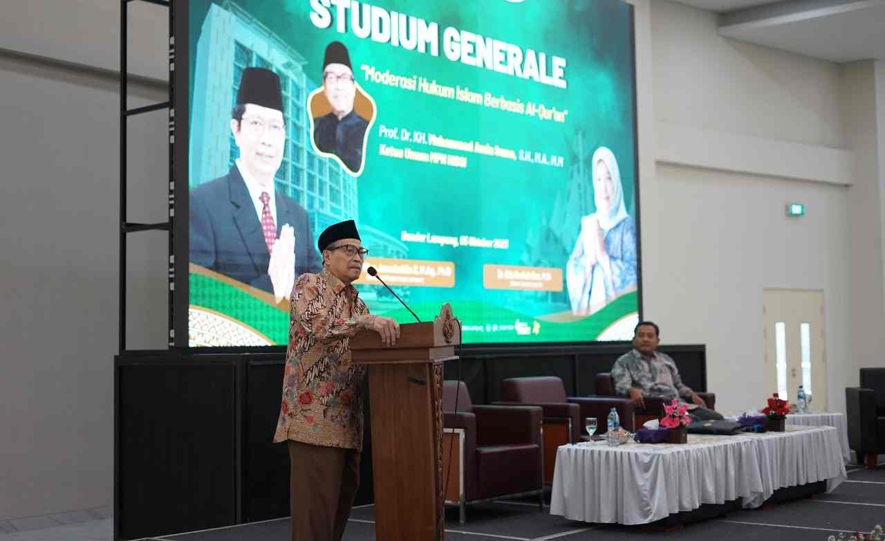 Studium Generale Fakultas Syariah Angkat Tema Moderasi Hukum Islam Berbasis Al Quran Studium Generale Fakultas Syariah Angkat Tema Moderasi Hukum Islam Berbasis Al Quran