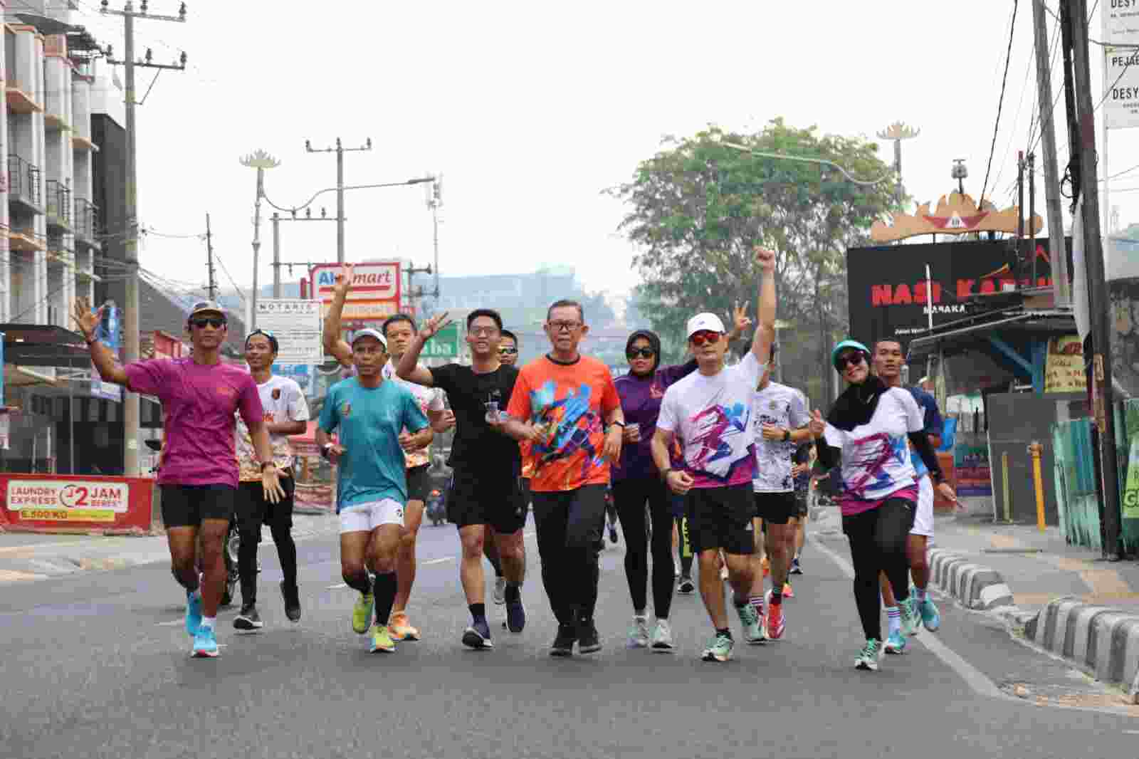 Sekdaprov Fahrizal Darminto Lakukan Pengecekan Rute Lampung Half Marathon Sekdaprov Fahrizal Darminto Lakukan Pengecekan Rute Lampung Half Marathon