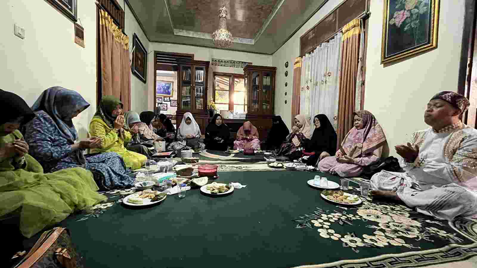 Forhati Adakan Pengajian Rutin, dr.Zam: dapat Mempererat Tali Silaturahmi Forhati Adakan Pengajian Rutin, dr.Zam: dapat Mempererat Tali Silaturahmi