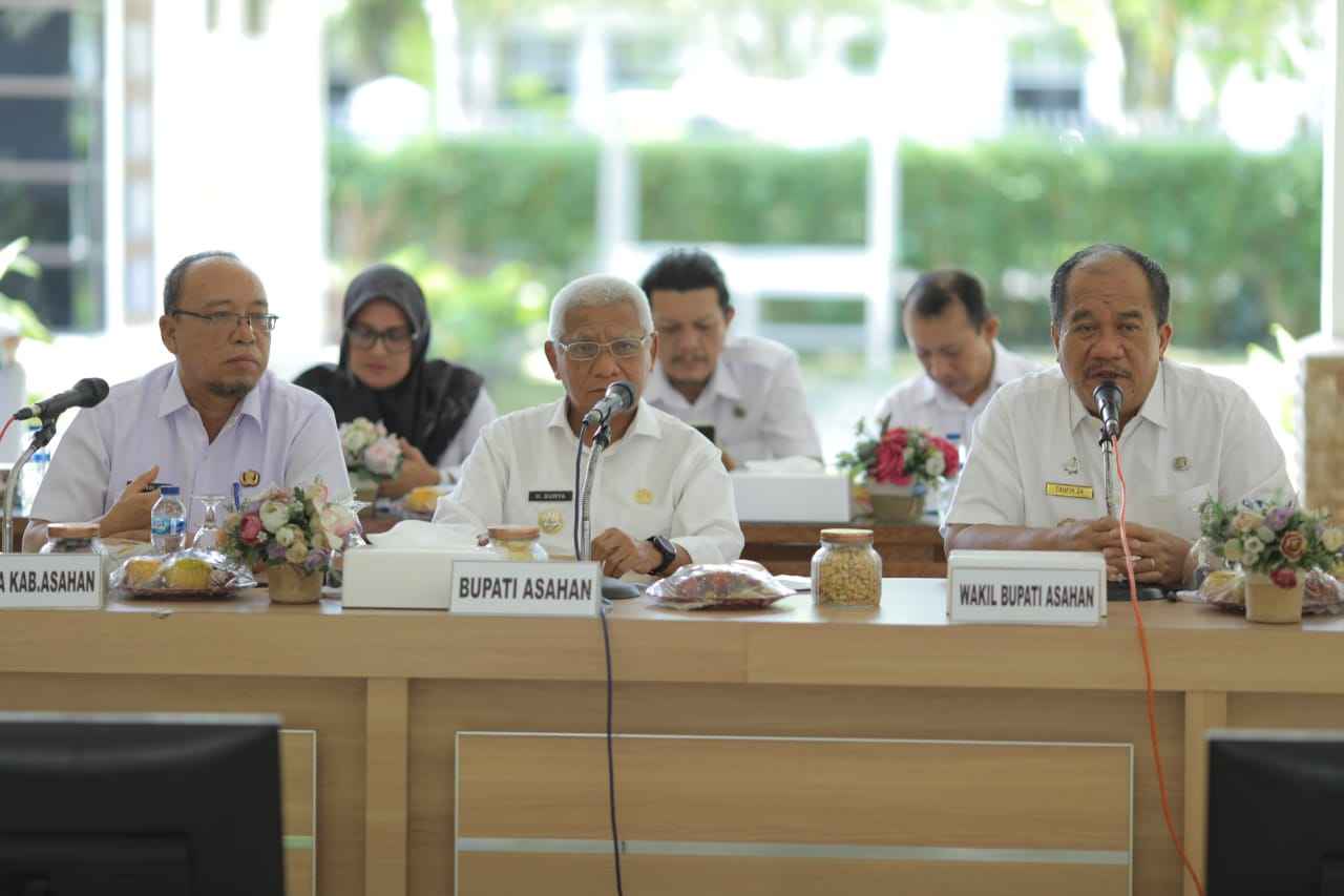 Bupati Surya Buka Rakorpem Bulan Oktober 2023 Bupati Surya Buka Rakorpem Bulan Oktober 2023