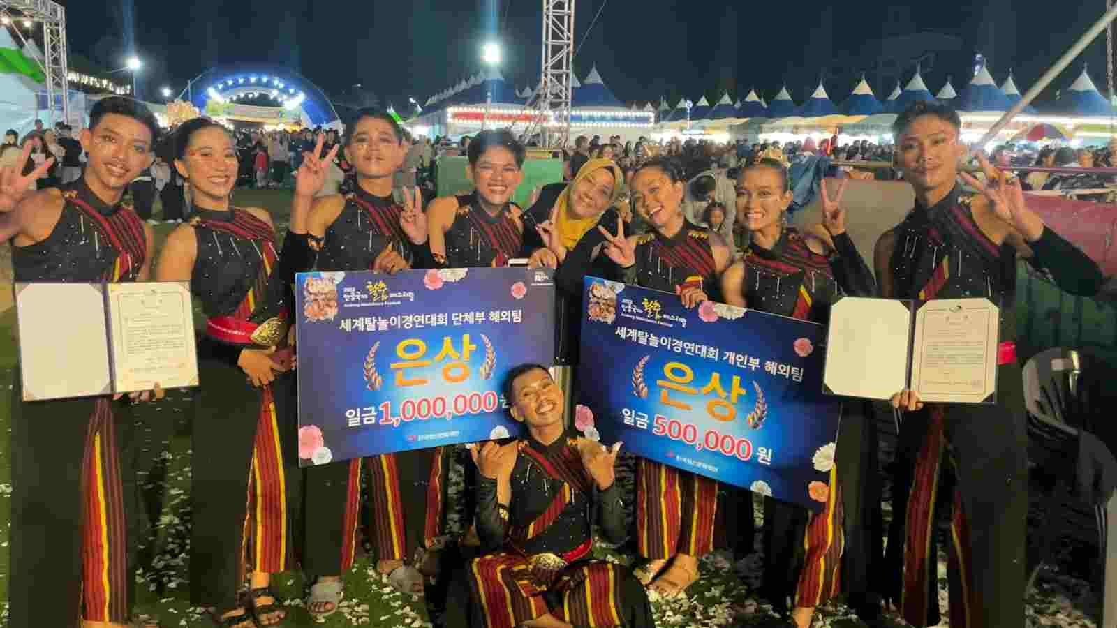 Sanggar Muli Mekhanai Raih Dua Silver Award di Andong Mask Festival 2023 di Korsel Sanggar Muli Mekhanai Raih Dua Silver Award di Andong Mask Festival 2023 di Korsel