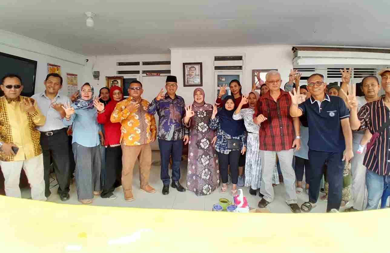 Dinilai Berhasil Lakukan Program Pro Rakyat, Warga Sukarame Indah Siap Menangkan Azwar Yacub Dinilai Berhasil Lakukan Program Pro Rakyat, Warga Sukarame Indah Siap Menangkan Azwar Yacub