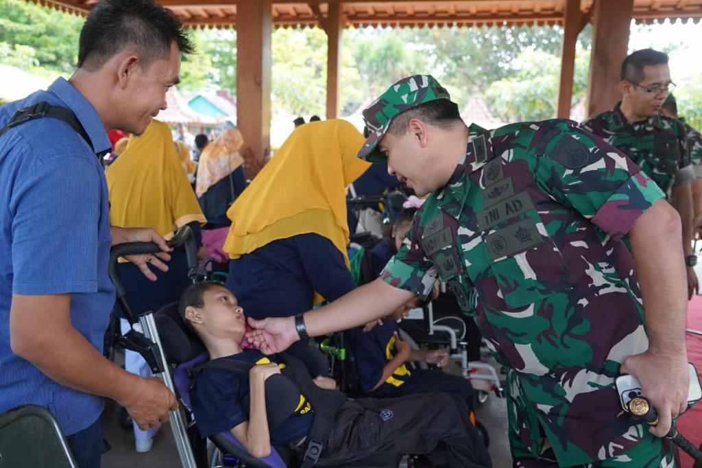 Korem Wijayakusuma Baksos Disabilitas dan Pengobatan Massal Korem Wijayakusuma Baksos Disabilitas dan Pengobatan Massal