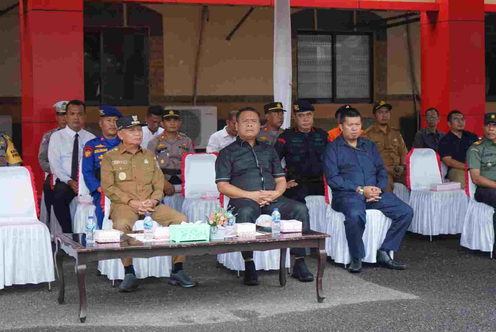 Pengamanan Pemilu 2024, Bupati Surya Hadiri Apel Gelar Operasi Mantap Brata Pengamanan Pemilu 2024, Bupati Surya Hadiri Apel Gelar Operasi Mantap Brata