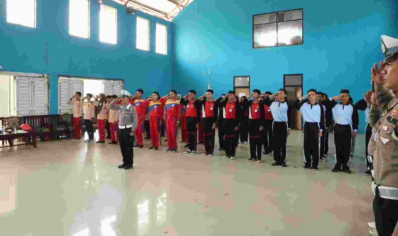 Patroli Keamanan Sekolah Menegakkan Disiplin Pelajar Patroli Keamanan Sekolah Menegakkan Disiplin Pelajar