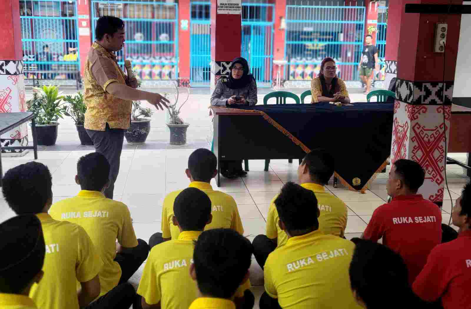 Tim Hope Indonesia Sambangi Rutan Kota Agung, Sapa Warga Binaan Berikan Pembinaan Mental Tim Hope Indonesia Sambangi Rutan Kota Agung, Sapa Warga Binaan Berikan Pembinaan Mental