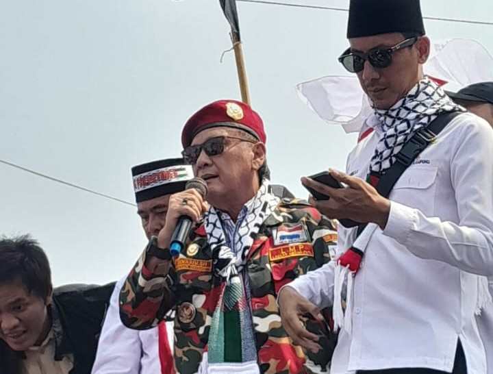 Lintas Ormas, Santri, Tokoh & Akademisi Adakan Aksi Simpati Palestina Lintas Ormas, Santri, Tokoh & Akademisi Adakan Aksi Simpati Palestina