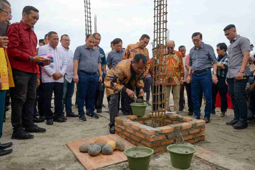 Bupati dan Menkumham RI Letakkan Batu Pertama Pembangunan Vihara Tertua di Sergai Bupati dan Menkumham RI Letakkan Batu Pertama Pembangunan Vihara Tertua di Sergai