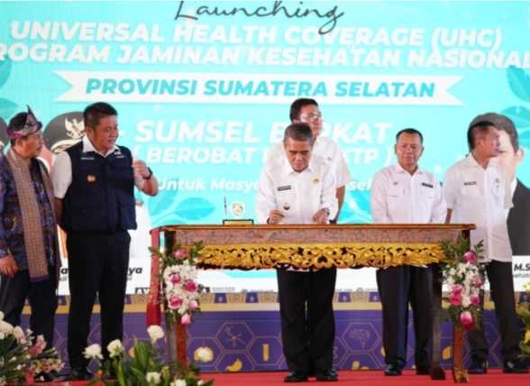 Wabup OI Hadiri Launching UHC Sumsel Berkat “Berobat Pakai KTP” Wabup OI Hadiri Launching UHC Sumsel Berkat “Berobat Pakai KTP”