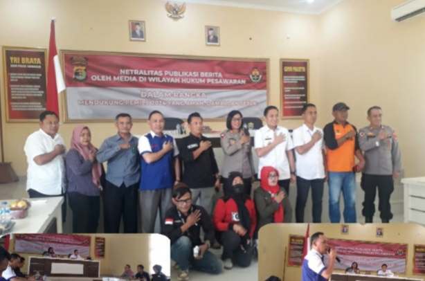Polres Pesawaran Rangkul Insan Media Untuk Menangkal Berita-berita Hoax Polres Pesawaran Rangkul Insan Media Untuk Menangkal Berita-berita Hoax