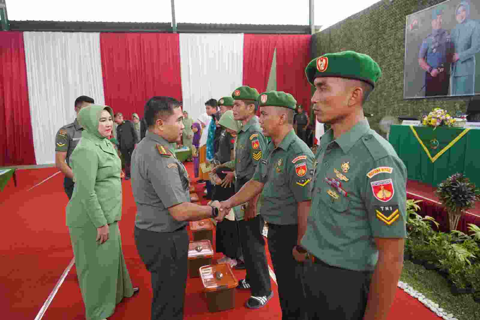 Kunjungi Prajuritnya di Purbalingga, Danrem Wijayakusuma Ingatkan Netralitas TNI Kunjungi Prajuritnya di Purbalingga, Danrem Wijayakusuma Ingatkan Netralitas TNI