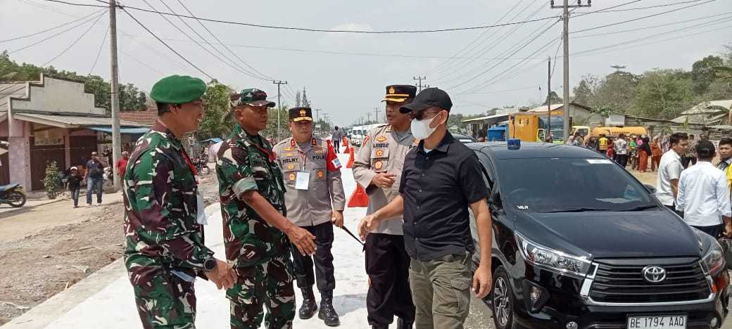 Danrem 043/Gatam Dampingi Pangdam Amankan Serangkaian Kunker Presiden Jokowi di Lampung Danrem 043/Gatam Dampingi Pangdam Amankan Serangkaian Kunker Presiden Jokowi di Lampung