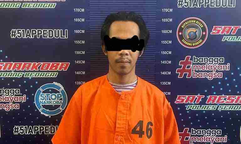 Tersangka Kasus Narkotika Sabu Diamankan Sat Narkoba Polres Serdang Bedagai Tersangka Kasus Narkotika Sabu Diamankan Sat Narkoba Polres Serdang Bedagai